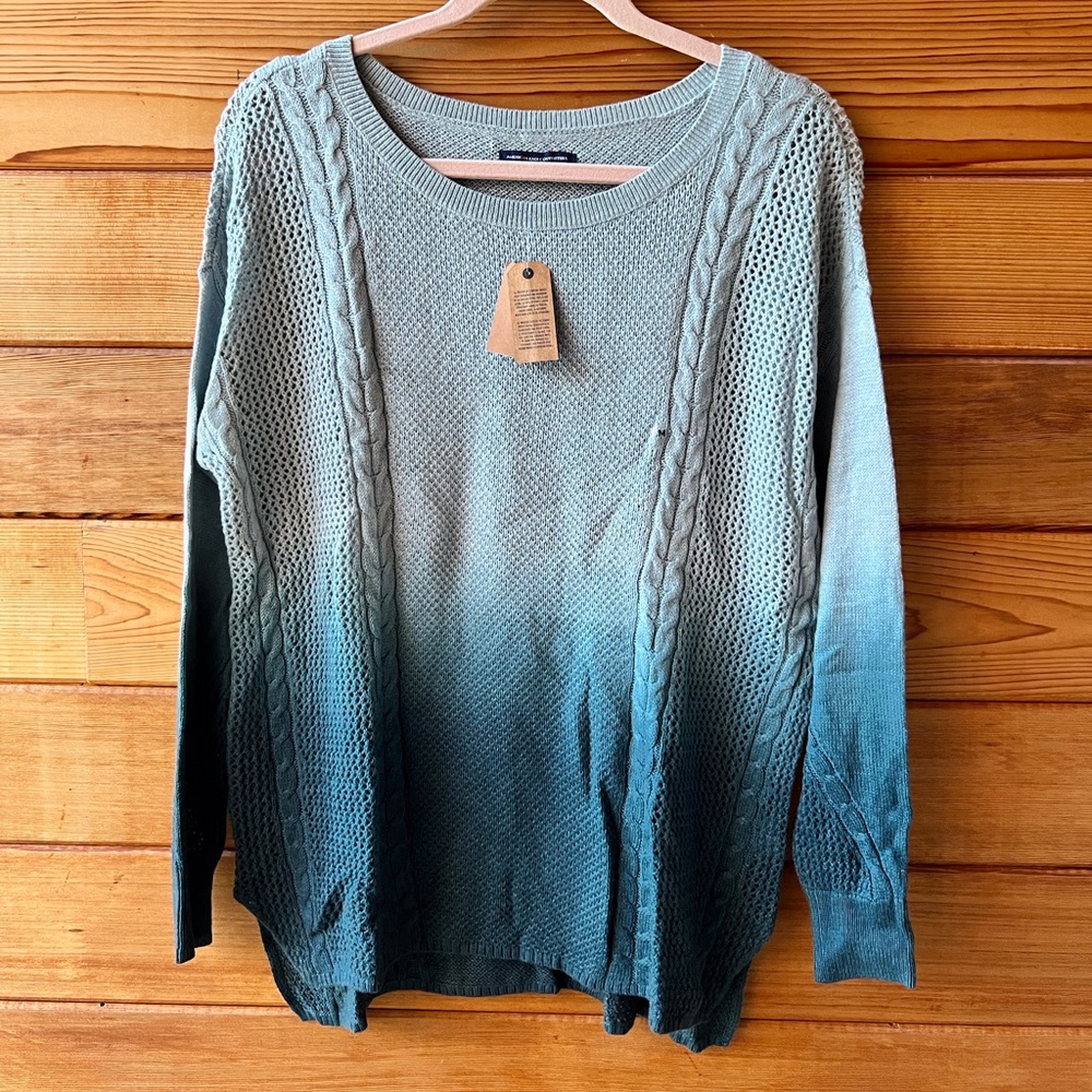 NWT American Eagle Ombré Sweater Size Medium